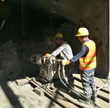 开鲁水下抗分散灌浆料特点 水下不分散注浆料介绍